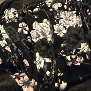 Victoria Secret size 8 leggings